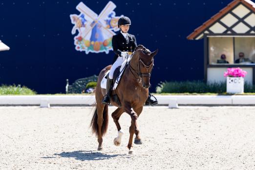 Foto: Als erstes Paar für das Serienfinale des NÜRNBERGER BURG-POKALs 2025 qualifiziert: die Hagen-Sieger Life Time FRH und Charlott-Maria Schürmann - Fotogaf: Thomas Hellmann
