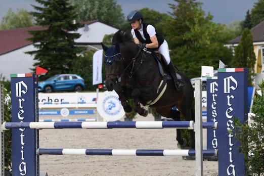 Foto: SC Bayern Amateure - Lisa Vief auf Cassina - Fotograf: Ursula Puschak