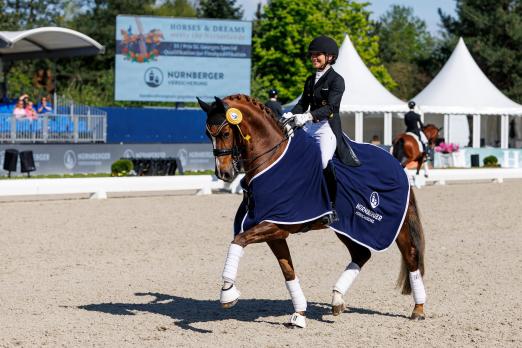 Foto: Weltmeister Life Time FRH und Charlott-Maria Schürmann haben sich für das Finale des Nürnberger Burg-Pokals qualifiziert - Fotograf: Lafrentz