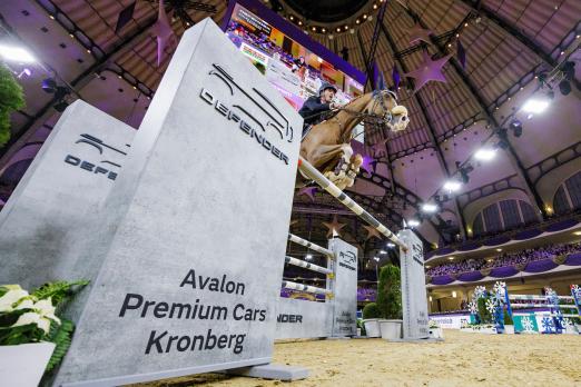 Foto: Elia Simonetti (ITA) mit Li La Bo springen im Avalon Premium Cars Kronberg CHAMPIONS CUP zum Sieg - Fotograf: sportfotos-lafrentz.de