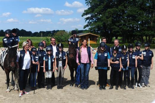 Foto: Projekt SWN bringt Schüler in den Sattel auf dem Hof Lohmeier in Neumünster