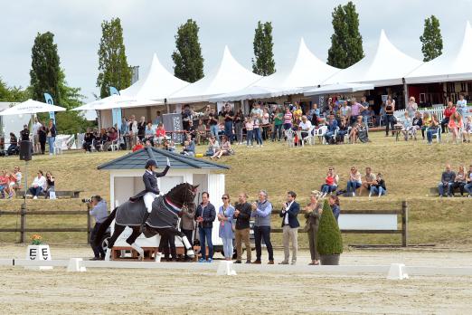 Foto: Sieger in der Special-Tour Adrienne Lyle und Salvino - Fotograf: Tanja Becker