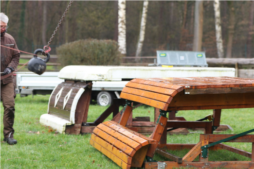 Foto: In einem ersten Feldversuch sind in Warendorf MIM-Hindernisse nach Standardbedingungen getestet worden - Fotograf: FN/Hb 