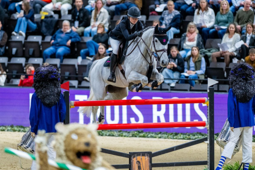 Foto: Sophie Hinners/Iron Dames my Prins schließen ihr Weltcup-Debüt mit Platz fünf ab - Fotograf: © FEI/Benjamin Clark