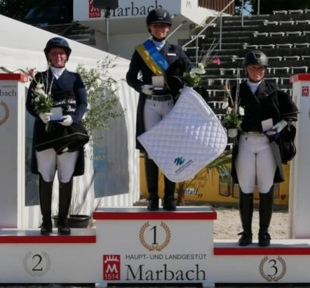 Foto: Gold für Jana Vath, Silber für Beate Siegle, Bronze für Christiane Bader - Fotograf: Festival des Dressurpferdes Marbach
