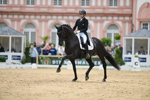 Foto: Joao Pedro Moreira und Drosa Fürst Kennedy OLD setzen sich mit 70,761 Prozentpunkten an die Spitze - Fotograf: tomspic.de