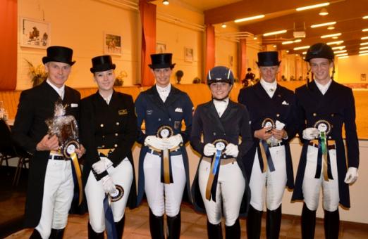 Foto: Siegerehrung ADC-Turnier Amateure v.l. Dr. Stefan Luczak, Michelle Budde, Lena Teichert, Franziska Rath, Anke Skrotzki, Julius Staff-Reitzenstein - Fotograf: ADC-Turnier