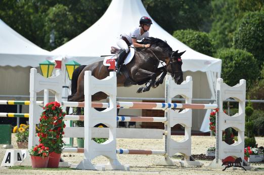 Foto: "Solero 79" von Stakkato Gold unter seiner Reiterin Jörne Sprehe - Fotograf: Sibil Slejko