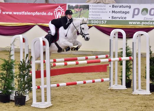 Foto: Jugend ist Trumpf bei der Sichtung zum "Preis der Besten" im Reitsportzentrum Damme - Fotograf: Fotodesign Feldhaus