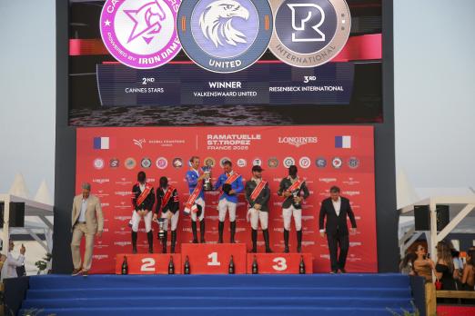 Foto: Sieger-Podium in St. Tropez - Fotograf: GCL