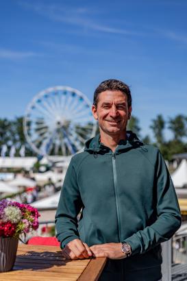 Foto: Olympiasieger Steve Guerdat ist mir vier Pferden zur DKB Pferdewoche in Hohen Wieschendorf angereist und genießt Hohen Wieschendorf - Fotograf : Pauline Ullmann-Davis Foto: Olympiasieger Steve Guerdat ist mir vier Pferden zur DKB Pferdewoche in Hohen Wieschendorf angereist und genießt Hohen Wieschendorf - Fotograf : Pauline Ullmann-Davis