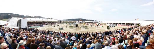 Foto: Springstadion bei Horses & Dreams 2013 - Fotograf: Thomas Hellmann