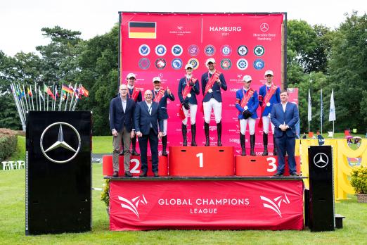 Foto: Die Paris Panthers mit Eve Jobs und Nayel Nassar gewannen die GCL Team-Wertung in Hamburg - Fotograf: Thomas Hellmann