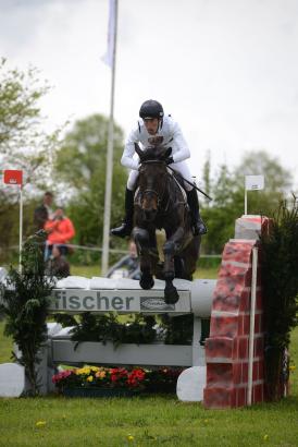 Foto: Dirk Schrade, Mitglied des deutschen Championatskaders, der in Marbach quasi ein „Heimspiel“ hat. Der Mannschafts-Olympiasieger, -Welt- und -Europameister ist nur wenige Kilometer vom Haupt– und Landgestüt entfernt aufgewachsen - Fotograf: Tom Hartig