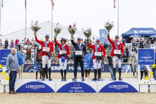 Foto: Team Germany Siegerehrung Stadion - Fotograf: Stefan Lafrentz