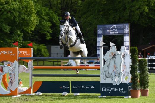 Foto: Tobias Bachl siegte mit Cicera de la Vayrie B in der Qualifikation der BEMER Riders Tour - Fotograf: Ursula Puschak 