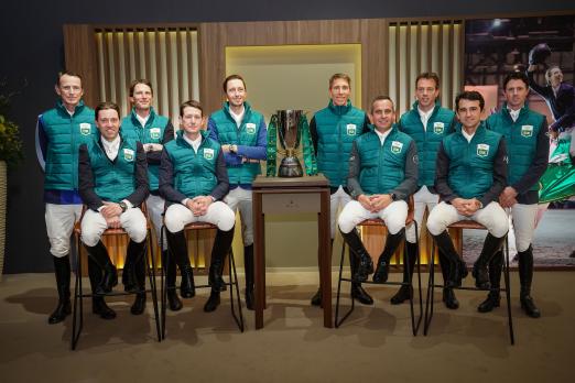 Foto: Von links nach rechts vorne: Simon Delestre (FRA), McLain Ward (USA), Julien Epaillard (FRA) und Marlon Zanotelli (BRA). Von links nach rechts hinten: Peder Fredricson (SWE), Kevin Staut (FRA), Martin Fuchs (SUI), Henrik von Eckermann (SWE), Harrie Smolders (NED) und Ben Maher (GBR)- Fotograf: © CHI Genf