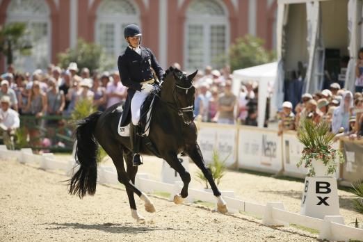 Foto: Mit internationaler persönlicher Bestleistung zum Sieg – Matthias Alexander Rath auf Totilas. - Fotograf: WRFC,Toffi