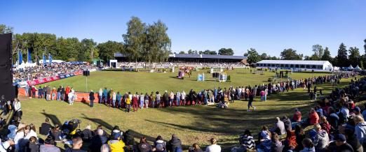 Foto: Großes Publikumsinteresse bei der Neuauflage des CHI-Donaueschingen - Fotograf: reitsport-hellmann.de