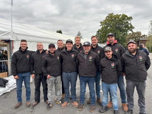 Foto: Aufsellung des kompletten deutschen Teams - Fotograf: privat