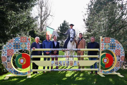 Foto: Vorfreude auf Horses & Dreams meets Portugal, v.l. Ulli Kasselmann, Mario Stevens, Antonio do Vale, Ruth Herzog, Frederic Wandres und Francois Kasselmann - Fotograf: LL-Foto