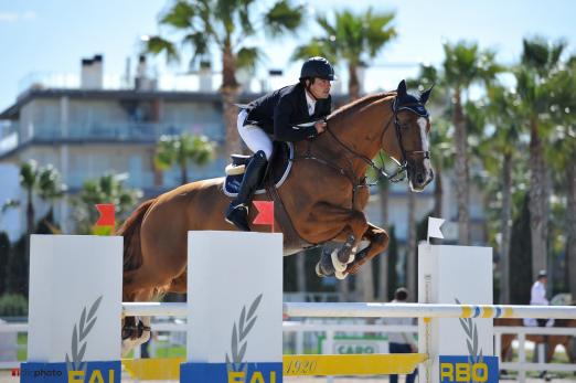 Foto: Jamal Rahimov gewinnt mit Warrior das Weltranglistenspringen - Fotograf: Hervé Bonnaud