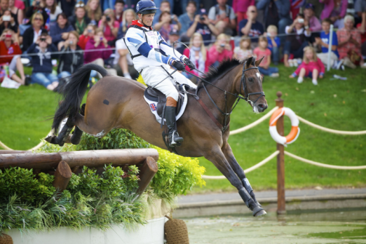 Foto: William Fox-Pitt (GBR), multiple Olympic, World and European Eventing medallist, pictured here at the London 2012 Olympic Games, is now leading the FEI World Eventing Rankings. - Fotograf: Jacques Toffi/Arnd Bronkhorst/FEI