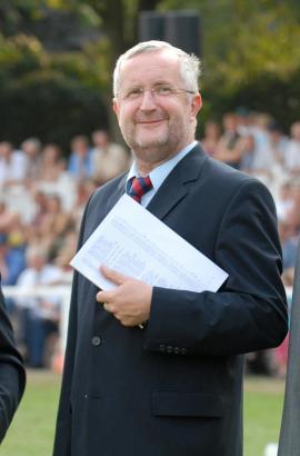 Foto: Oldenburgs Zuchtleiter Dr. Wolfgang Schulze-Schleppinghoff wird auf den Oldenburger Mitgliederversammlungen in einem interessanten Vortrag über das züchterische Zukunftspotential in der Pferdezucht informieren - Fotograf: Beelitz