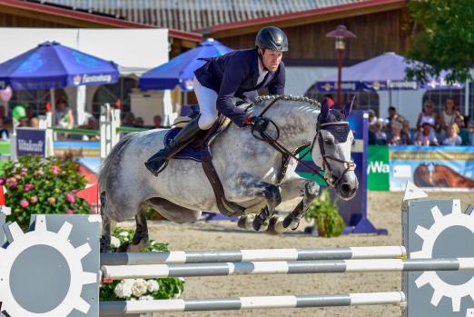 Foto: Max Weishaupt auf der 8-jährigen Omerta Incipit (Levisonn x Candillo) - Fotograf: Tim Heide