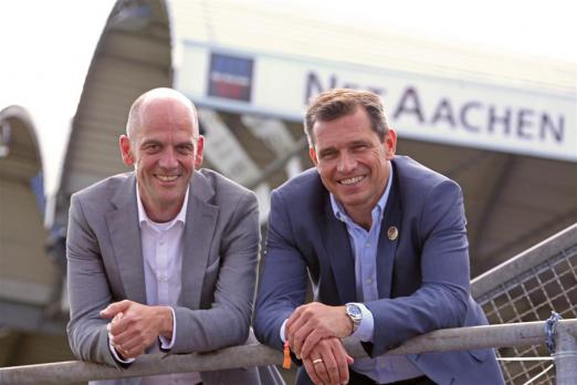 Foto:Geschäftsführer der NETAACHEN GmbH, Andreas Schneider und Michael Mronz, Geschäftsführer der Aachener Reitturnier GmbH - Fotograf: Studio Strauch