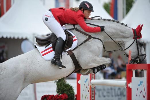 Foto: In Top-Form Stefanie Bistan und ihre "Juvina" - Fotograf: Hervé Bonnaud