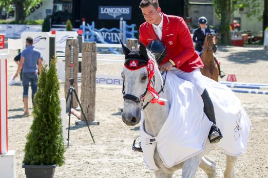 Foto: Willi Fischer und Colmar wurden wie bereits 2015 Sieger des EY-Cups in Linz - Fotograf: EY-Cup