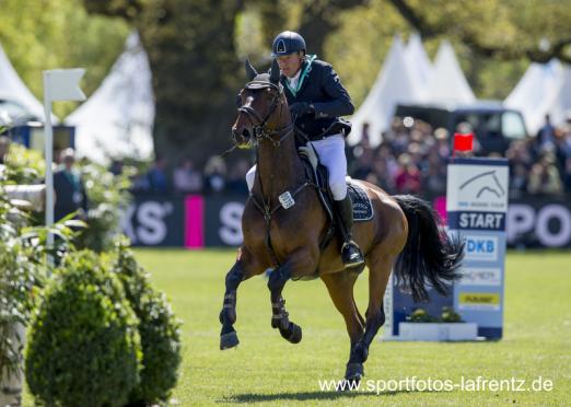 Foto: Hilmar Meyer aus Niedersachsen uns Salto de Fee gewinnen die erste Qualifikation zur DKB-Riders Tour in Hamburg - Fotograf: Stefan Lafrentz