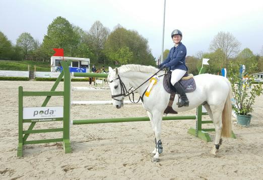 Foto: Daniela Marschall aus Badbergen und Lucky gewannen das Amateurchampionat beim Osterfestival Damme - Fotograf: RZDamme/ Kramer