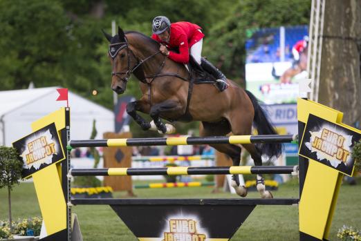 Foto: Pius Schwizer und Leonard de la Ferme gewinnen den Lotto Hessen-Preis - Fotograf: WRFC/Lafrentz