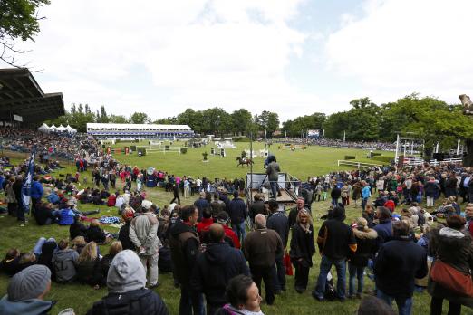 Foto: Schon ab Donnerstag „auf Sendung“ - Deutsches Spring- und Dressur-Derby beim NDR, im ZDF und bei Eurosport - Fotograf: Thomas Hellmann