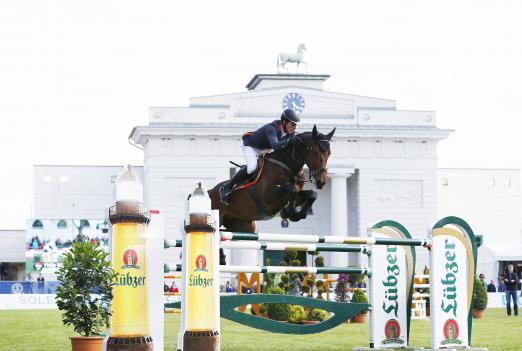 Foto: Philip Rüping gewinnt mit Messenger das Championat von Lübzer - Fotograf: Thomas Hellmann