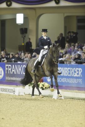 Foto: Weihegold und Beatrice Buchwald gewannen den Nürnberger Burg-Pokal 2013 in Frankfurt. - Fotograf: Karl-Heinz Frieler