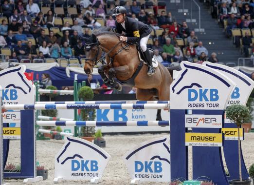 Foto: Marcus Ehning und Cristy genügte ein sechster Platz in München für den Gesamtsieg in der DKB-Riders Tour - Fotograf: Stefan Lafrentz