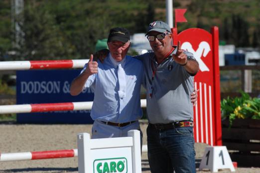 Foto: Prominenter Besuch in Mijas - John Whitaker geniesst ebenfalls Spitzensport und Sonne an der Costa del Sol - Fotograf: FV/ Hippodromo Costa del Sol