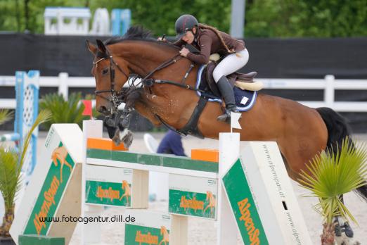 Foto: Michele Ruth und Habuch holten sich den EY-Cup Grand Prix in Lamprechtshausen - Fotograf: EY-Cup