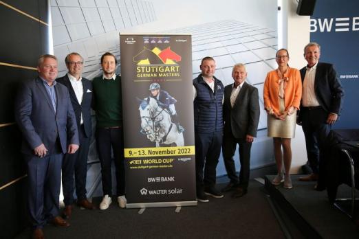 Foto: Die Teilnehmer der heutigen Pressekonferenz - Fotograf: STUTTGART GERMAN MASTERS