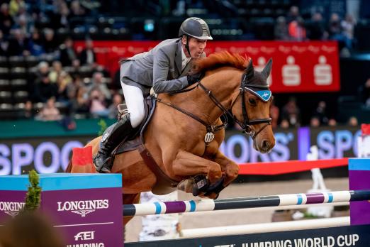 Foto: Ludger Beerbaum startet in Leipzig bei der PARTNER PFERD - Fotograf: Sportfotos-Lafrentz