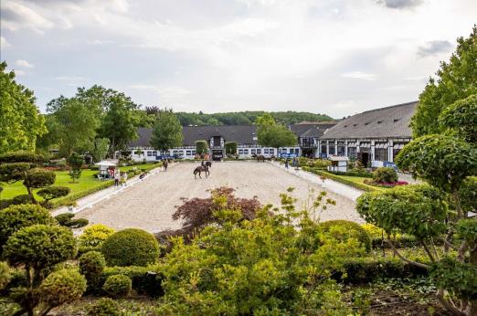 Foto: Der Schafhof in Kronberg ist Gastgeber des internationalen Jugend-Dressurturniers Schafhofs Jugendfestival vom 17. - 20. Juni - Fotograf: Stefan Lafrentz
