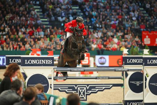 Foto: Hans-Dieter Dreher gewann mit Embassy II den Sparkassen-Cup – Großer Preis von Leipzig 2015 - Fotograf: Sportfotos-Lafrentz Foto: Hans-Dieter Dreher gewann mit Embassy II den Sparkassen-Cup – Großer Preis von Leipzig 2015 - Fotograf: Sportfotos-Lafrentz