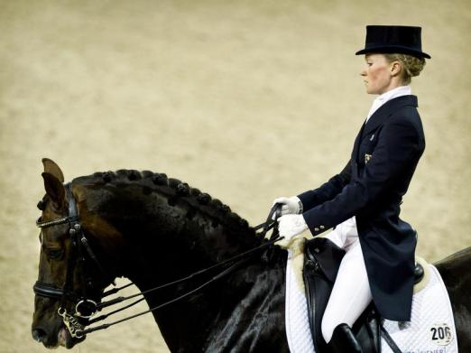 Foto: Helen Langehanenberg hat beim Weltcup-Finale im Grand Prix den zweiten Platz belegt. - Fotograf: Koen van Weel - dpa