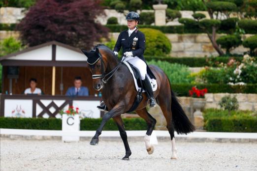 Foto: Mit DSP Quantaz im ersten Grand Prix bereits siegreich, dann mit Bella Rose auf im zweiten Grand Prix - Isabell Werth aus Rheinberg - Fotograf: Stefan Lafrentz