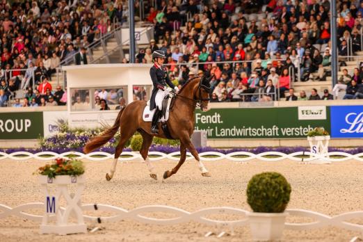Foto: Charlotte Dujardin auf Imhotep im Deutsche Bank Preis beim CHIO Aachen 2023 - Fotograf: : Andreas Steindl