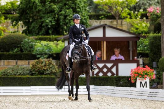 Foto: "...auf dem besten Weg zum Rockstar." Forsazza de Malleret und Jessica von Bredow-Werndl (GER) - Fotograf: Sportfotos-Lafrentz.de