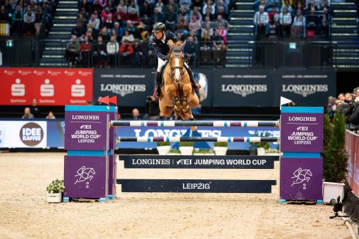 Foto: Hans-Dieter Dreher und Vestmalle Des Cotis beim Longines FEI Jumping World Cup™ presented by Sparkasse in Leipzig - Fotograf: Reitsport-Hellmann.de 